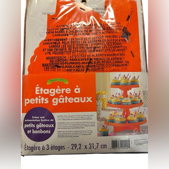 🧁TREAT STAND🧁 - Picture 2 of 2